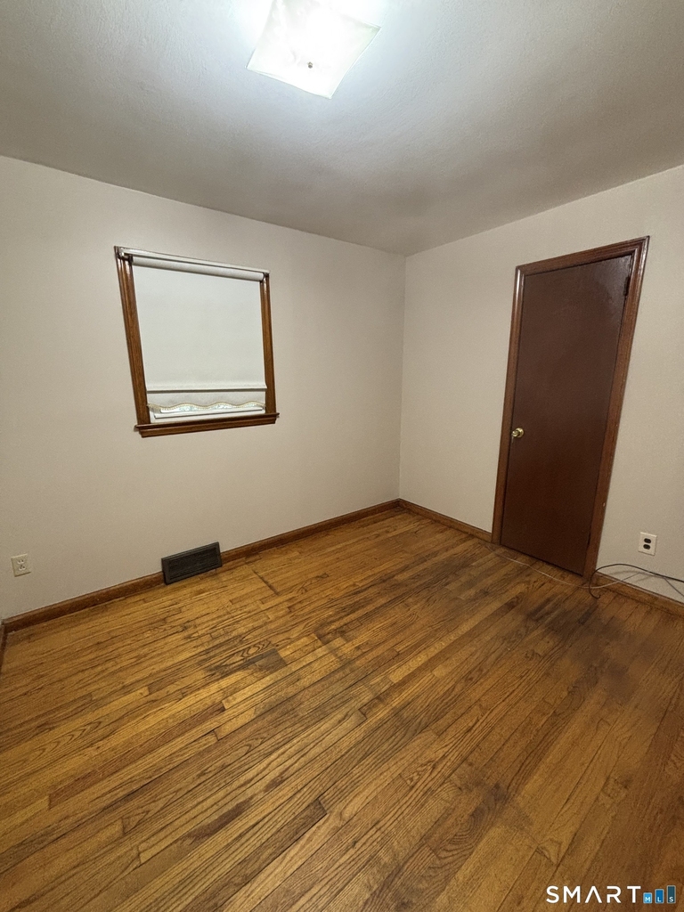 345 Coe Avenue - Photo 16