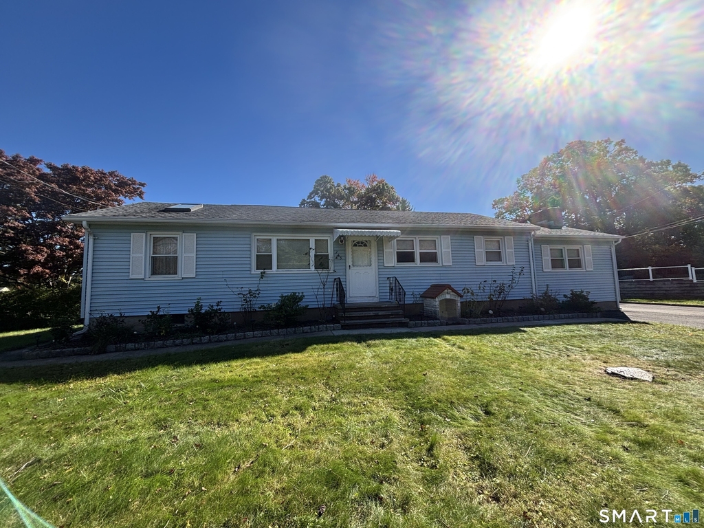 345 Coe Avenue - Photo 1