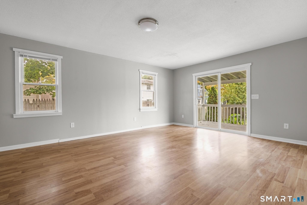 48 Bowen Street - Photo 23