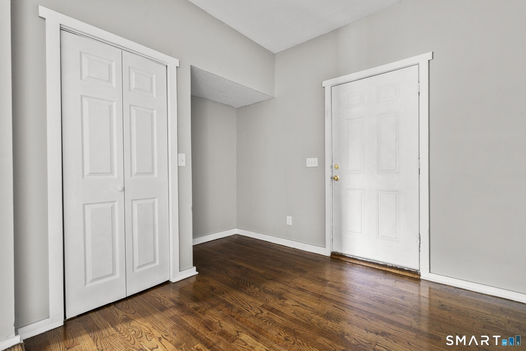 48 Bowen Street - Photo 4