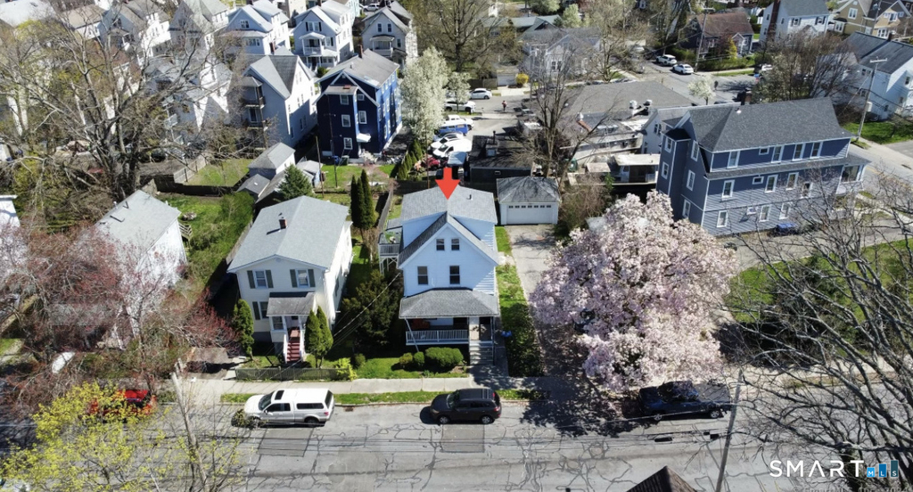 77-79 Hanford Avenue - Photo 0