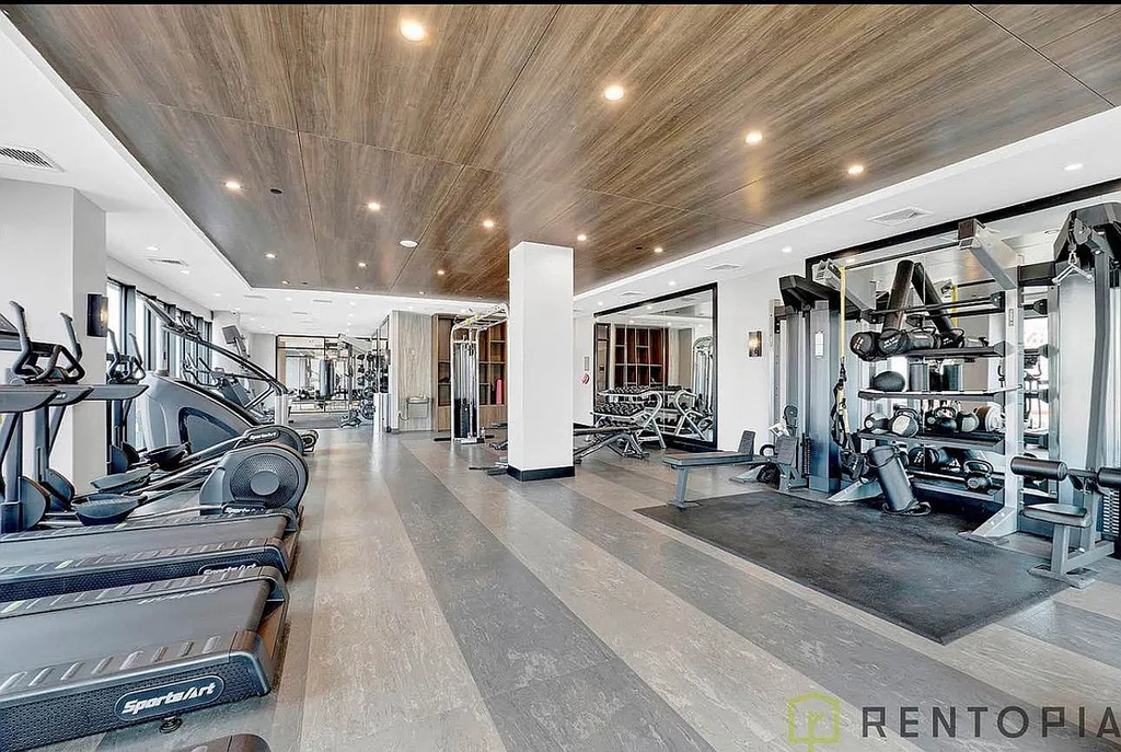 228 East 135th Street - Photo 6