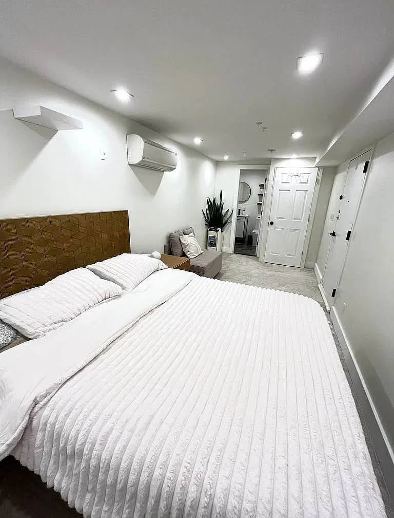 781 Hart Street - Photo 5