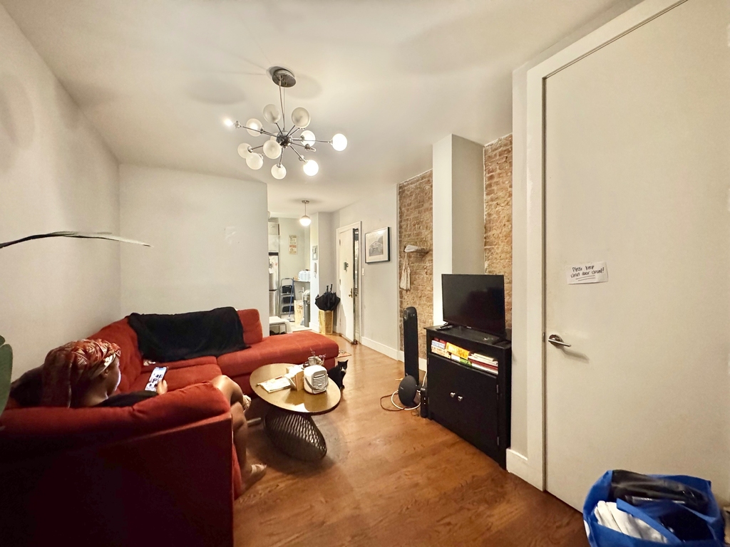 732 St Marks Avenue - Photo 3