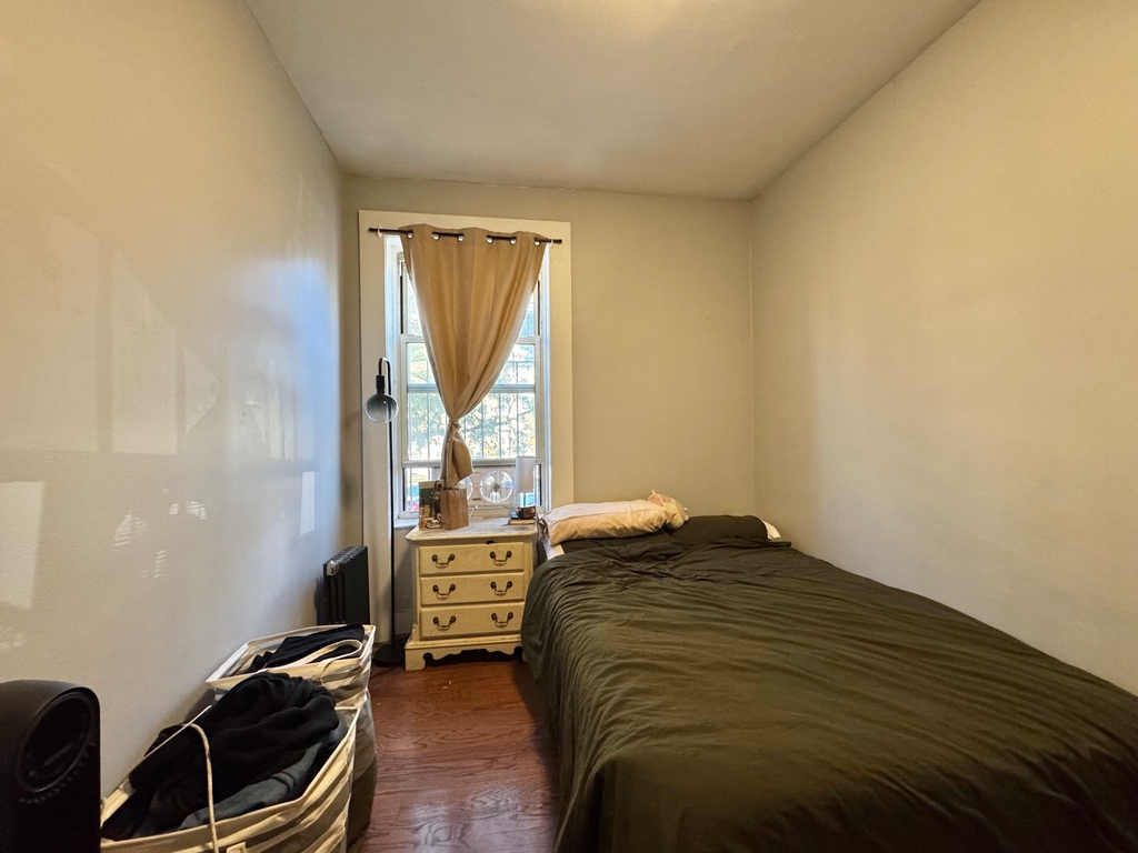 732 St Marks Avenue - Photo 4