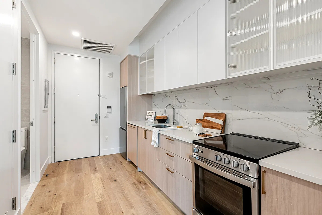 69 Adams Street - Photo 4