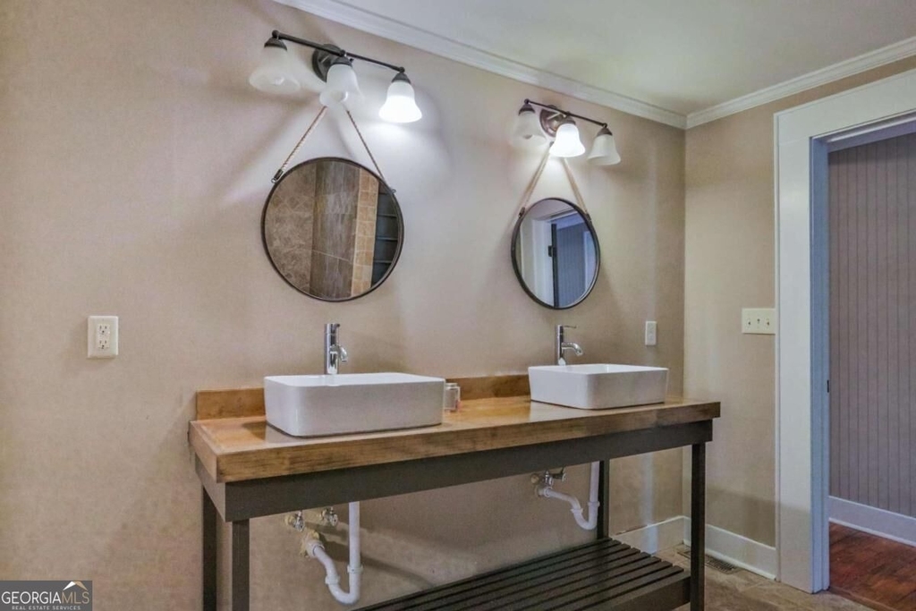 5740 Bostwick Highway - Photo 20