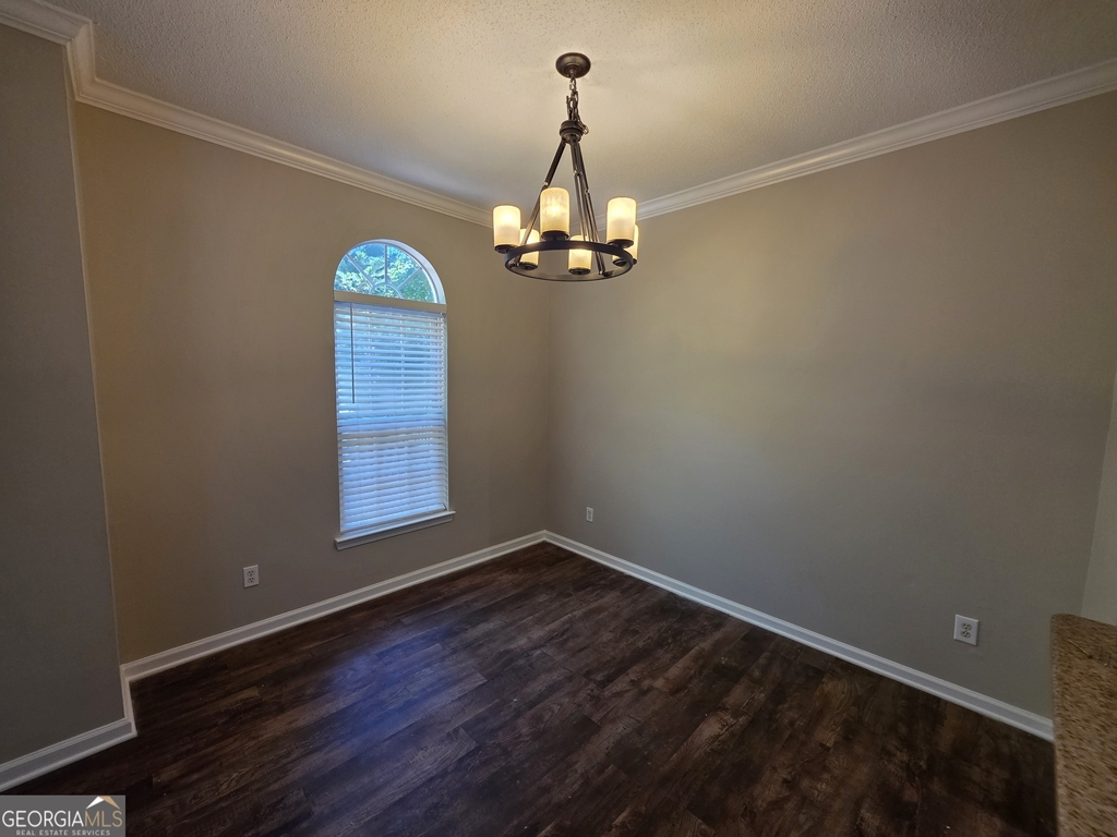 602 N Fairfield Drive - Photo 2