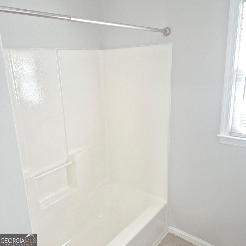 190 Springdale Court - Photo 12