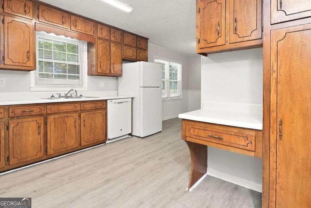 5639 Stewart Mill Road - Photo 2