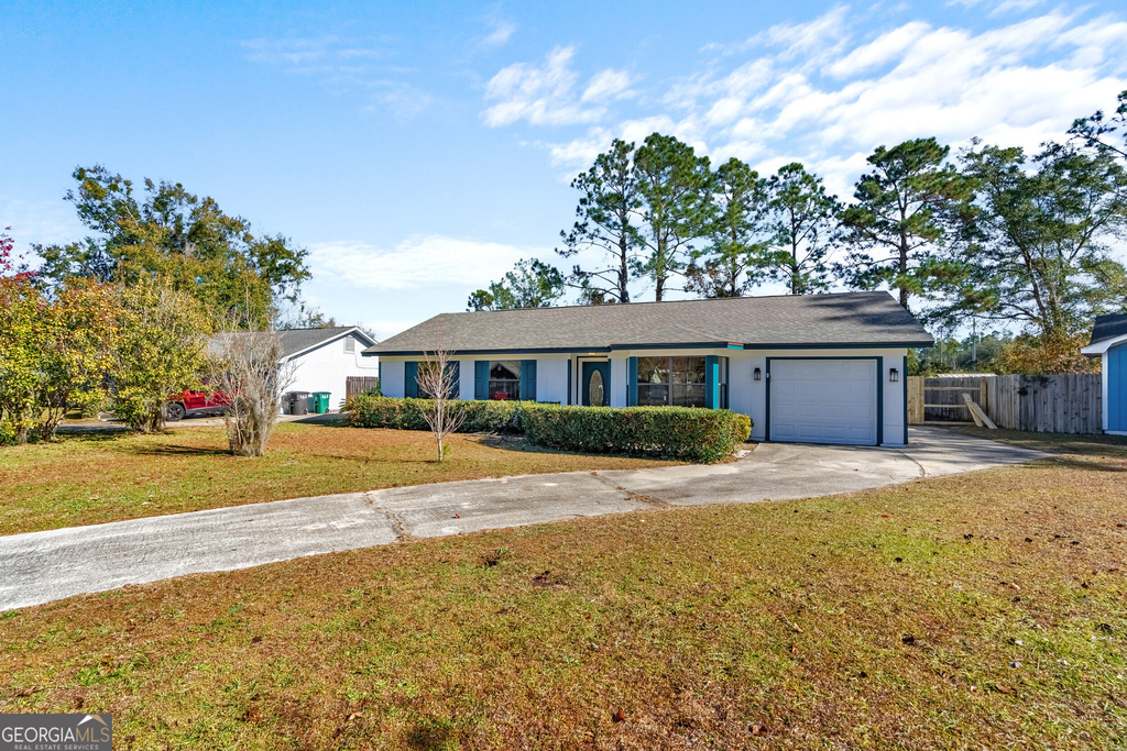 404 Westgate Circle - Photo 1