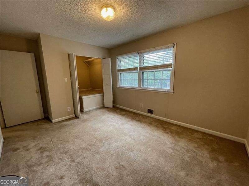 2762 Farmstead Road Se - Photo 12