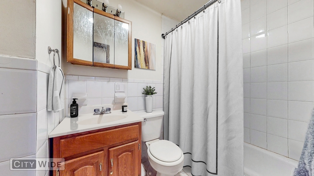 93 Clinton Street - Photo 3