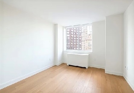 East 53rd Street - Photo 2