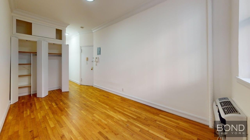 428 East 81st Street - Photo 4