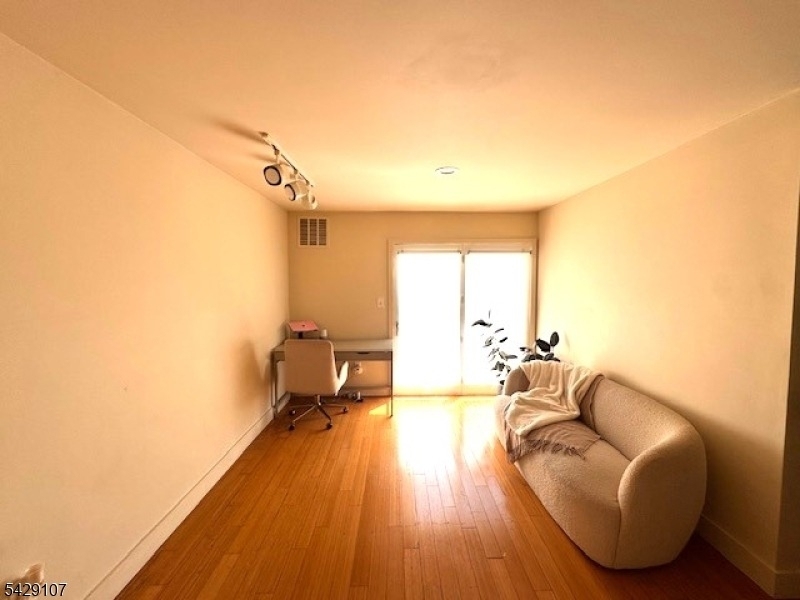 150 Country Club Dr - Photo 13