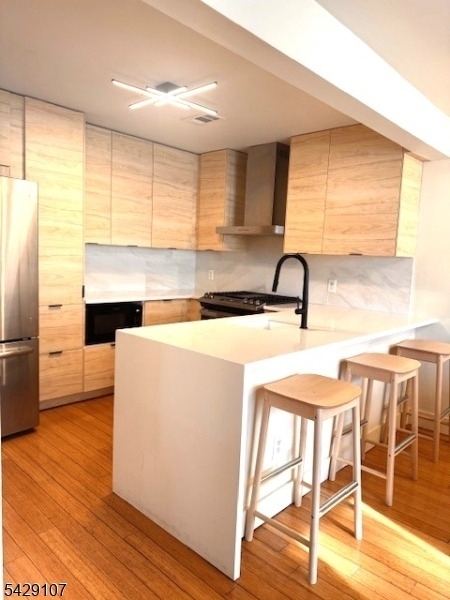 150 Country Club Dr - Photo 2