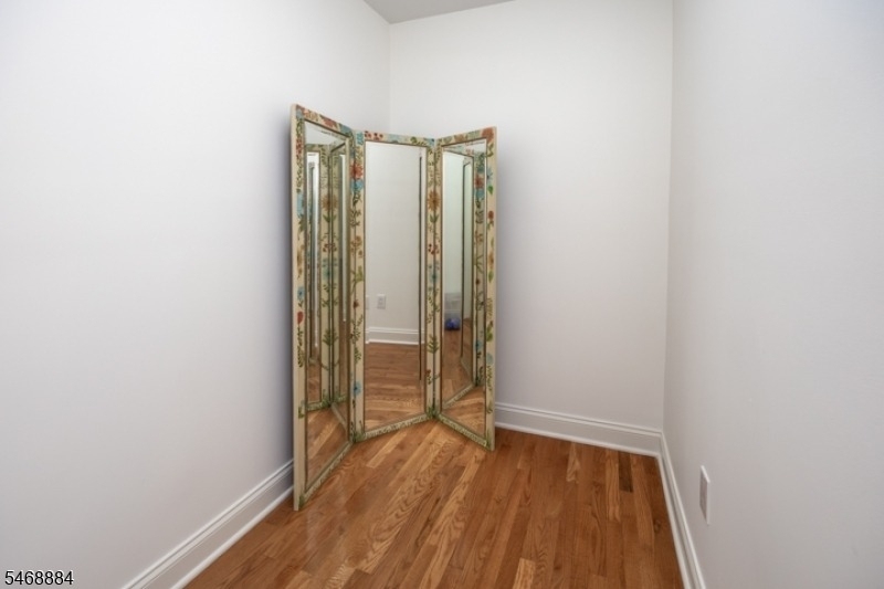 225 Holcombe Way - Photo 9