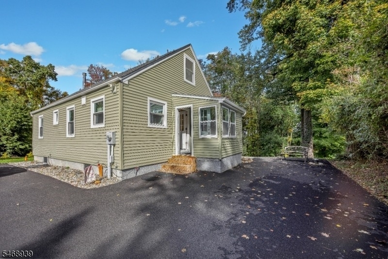 33 Abbott Rd - Photo 3