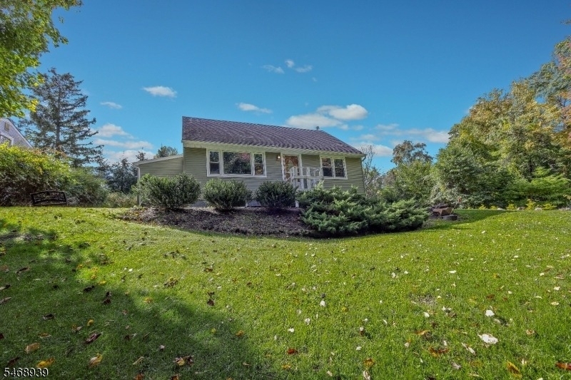 33 Abbott Rd - Photo 0