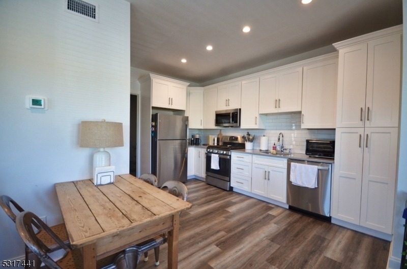 345 South Ave - Photo 0