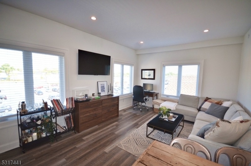 345 South Ave - Photo 2