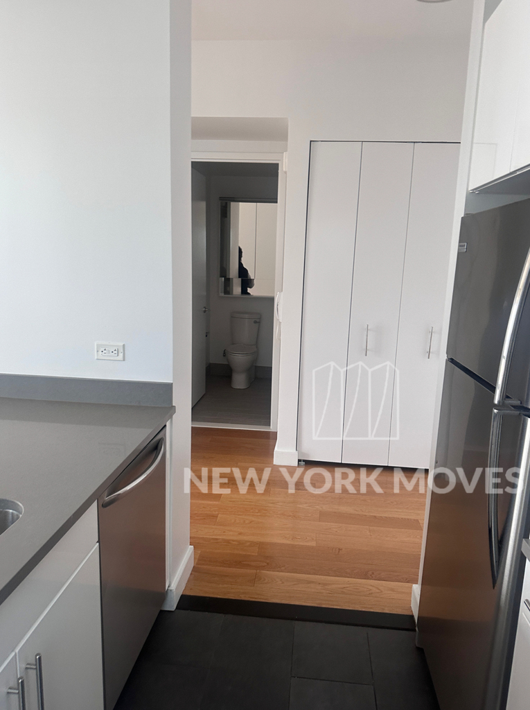 West 57th Street - Photo 6