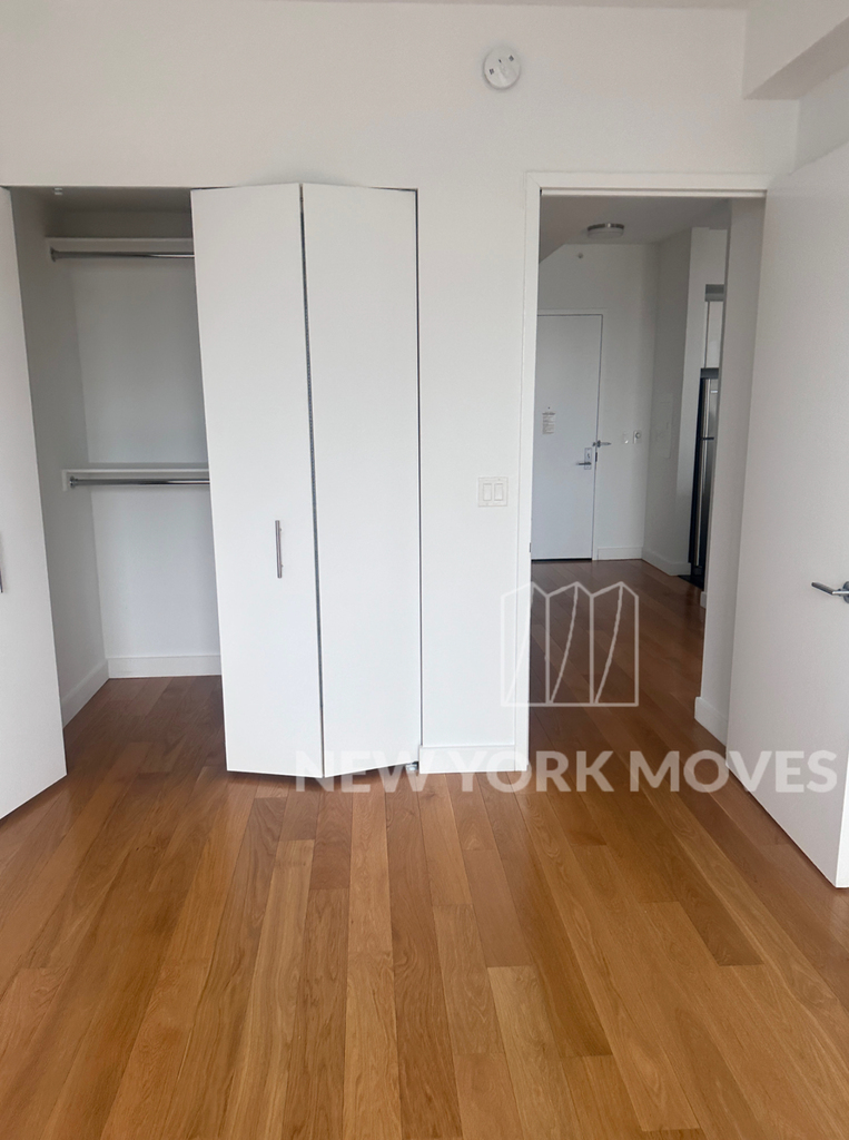West 57th Street - Photo 3