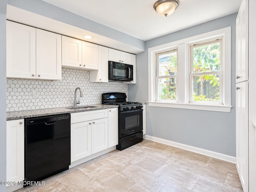 71 Oak Street - Photo 3