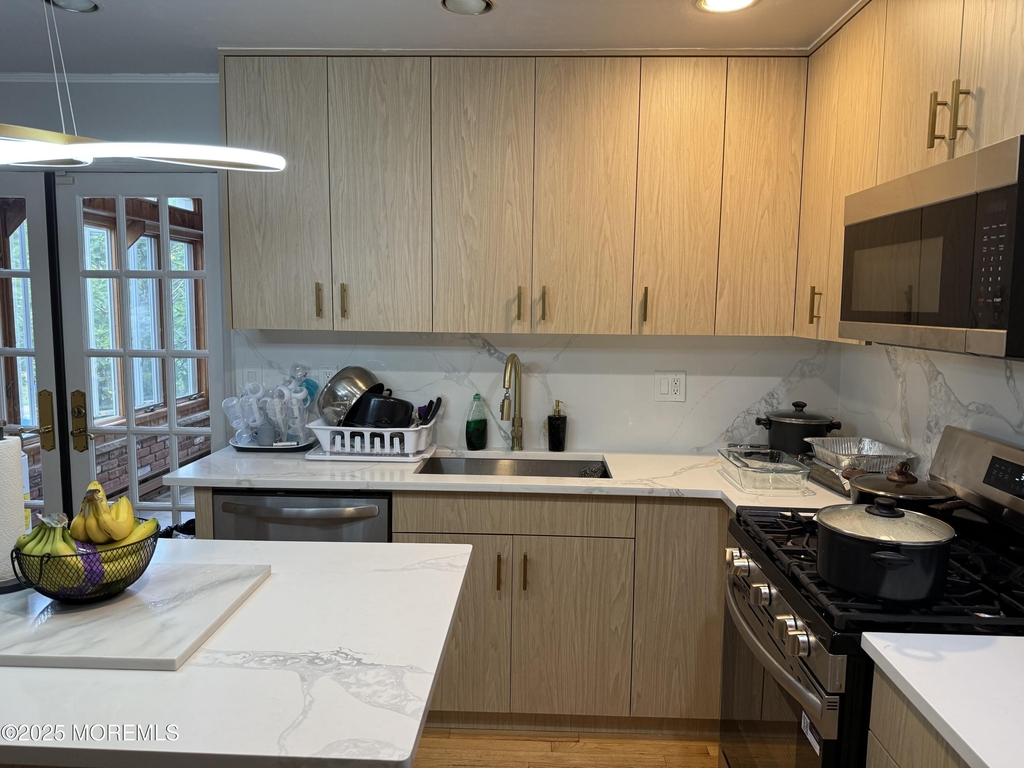 241 Cliftwood Road - Photo 5