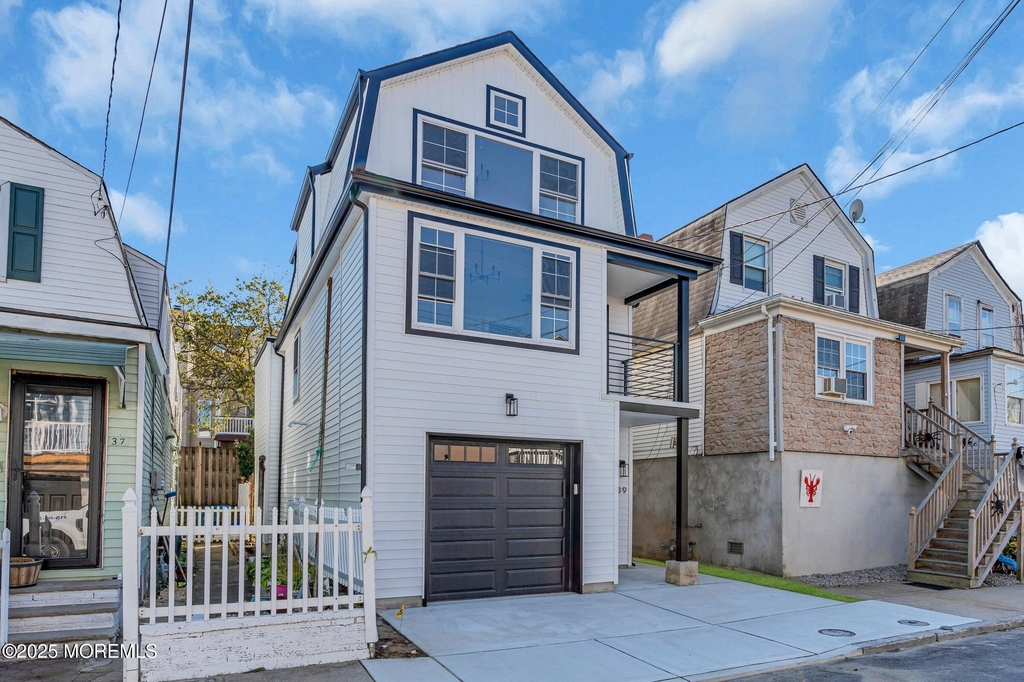 39 Seadrift Avenue - Photo 1