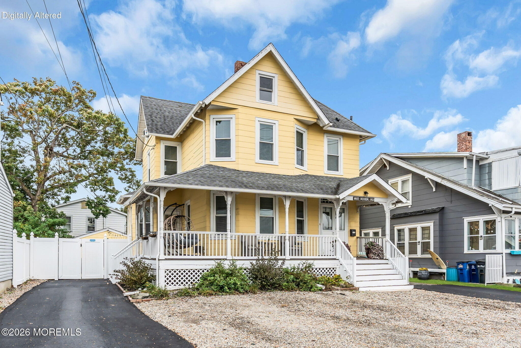 1607 River Road - Photo 1