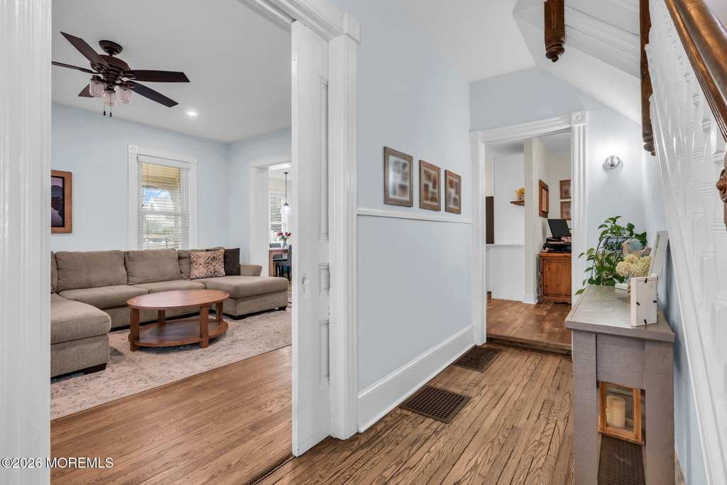 1607 River Road - Photo 6