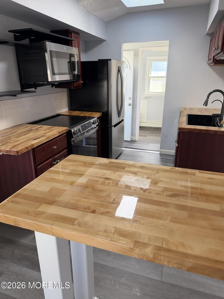 1313 8th Avenue - Photo 3