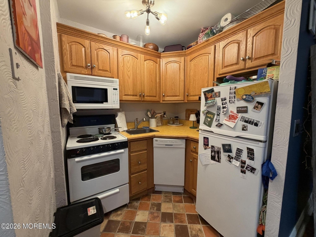 400 Deal Lake Drive - Photo 4