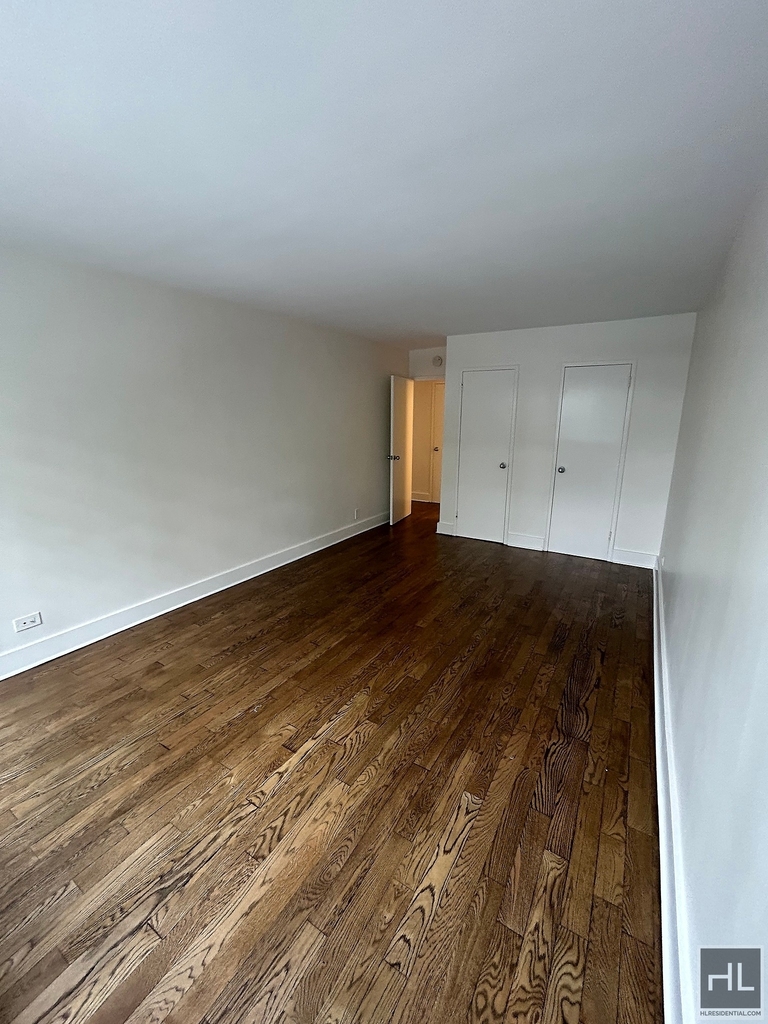 East 63 Street - Photo 16