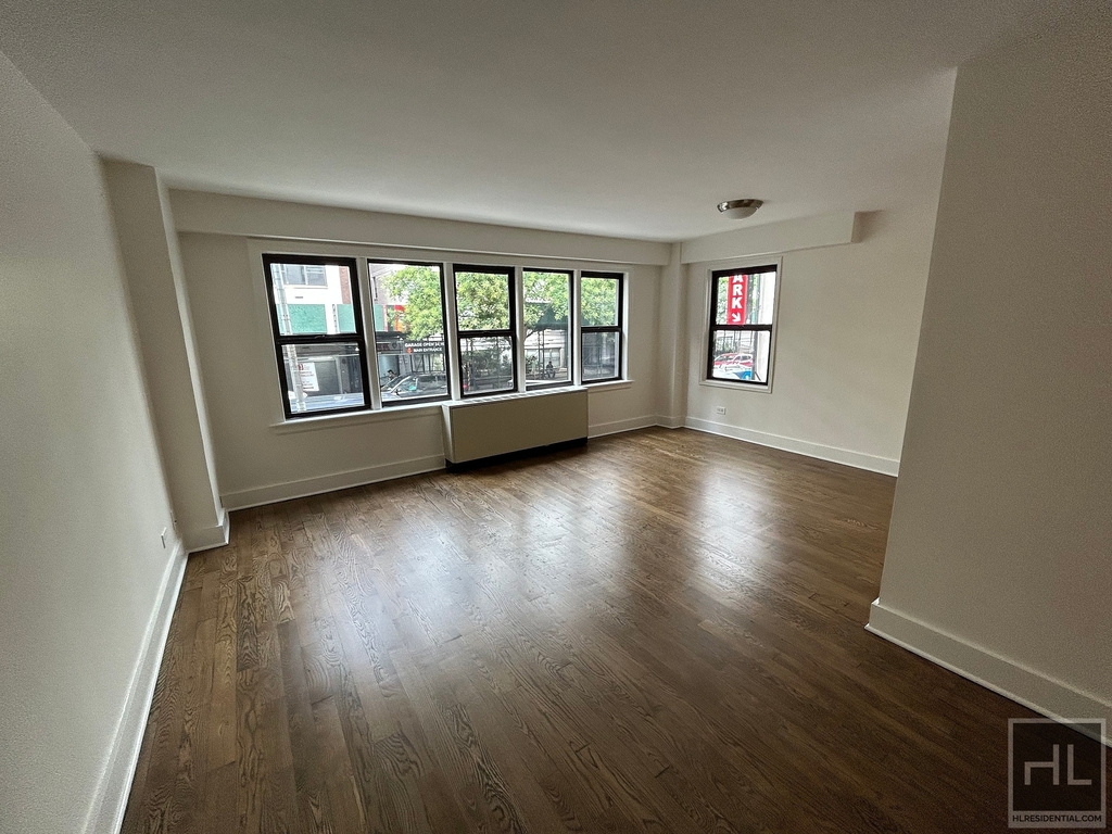 East 63 Street - Photo 7