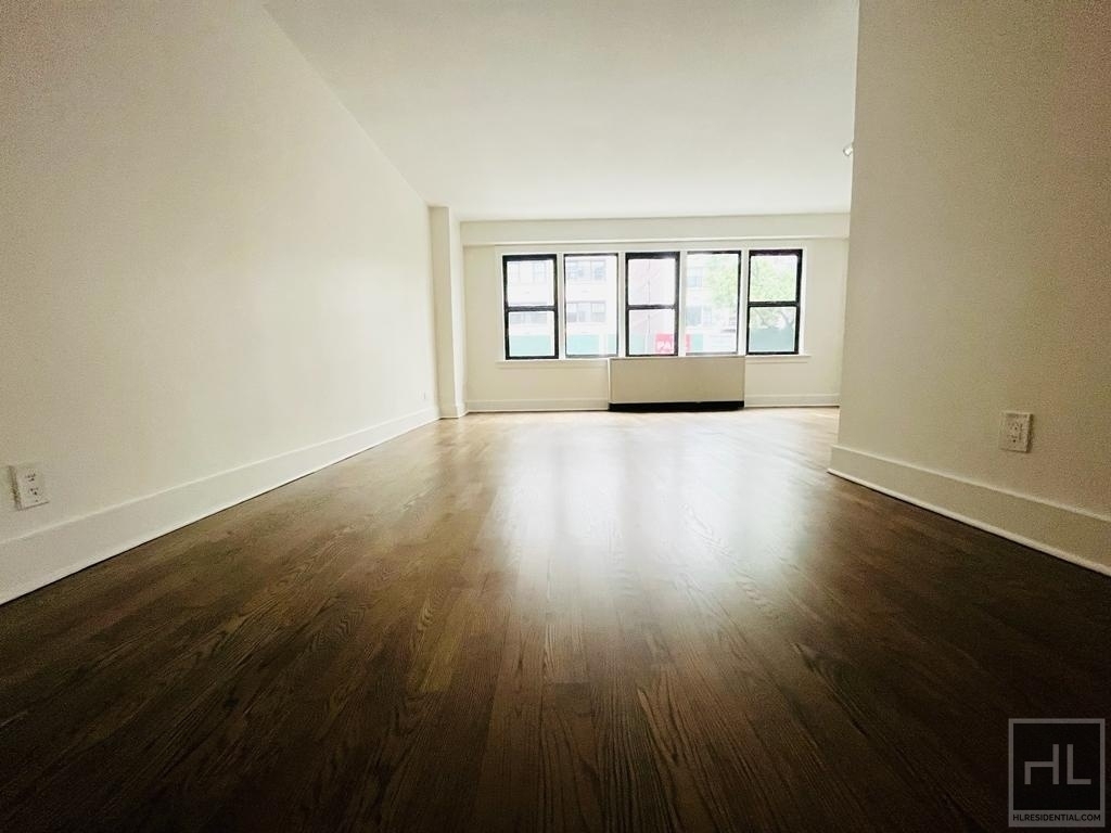 East 63 Street - Photo 6