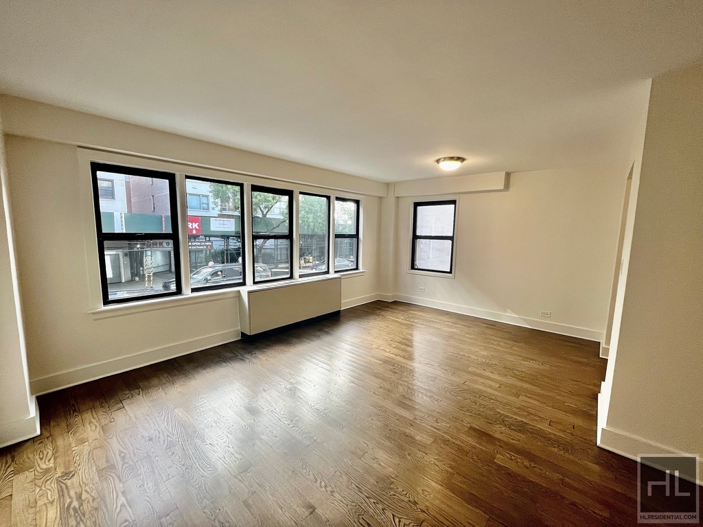 East 63 Street - Photo 4