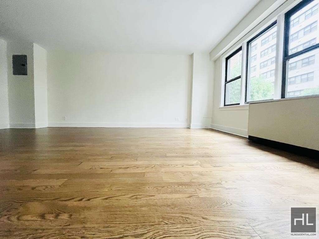 East 63 Street - Photo 28