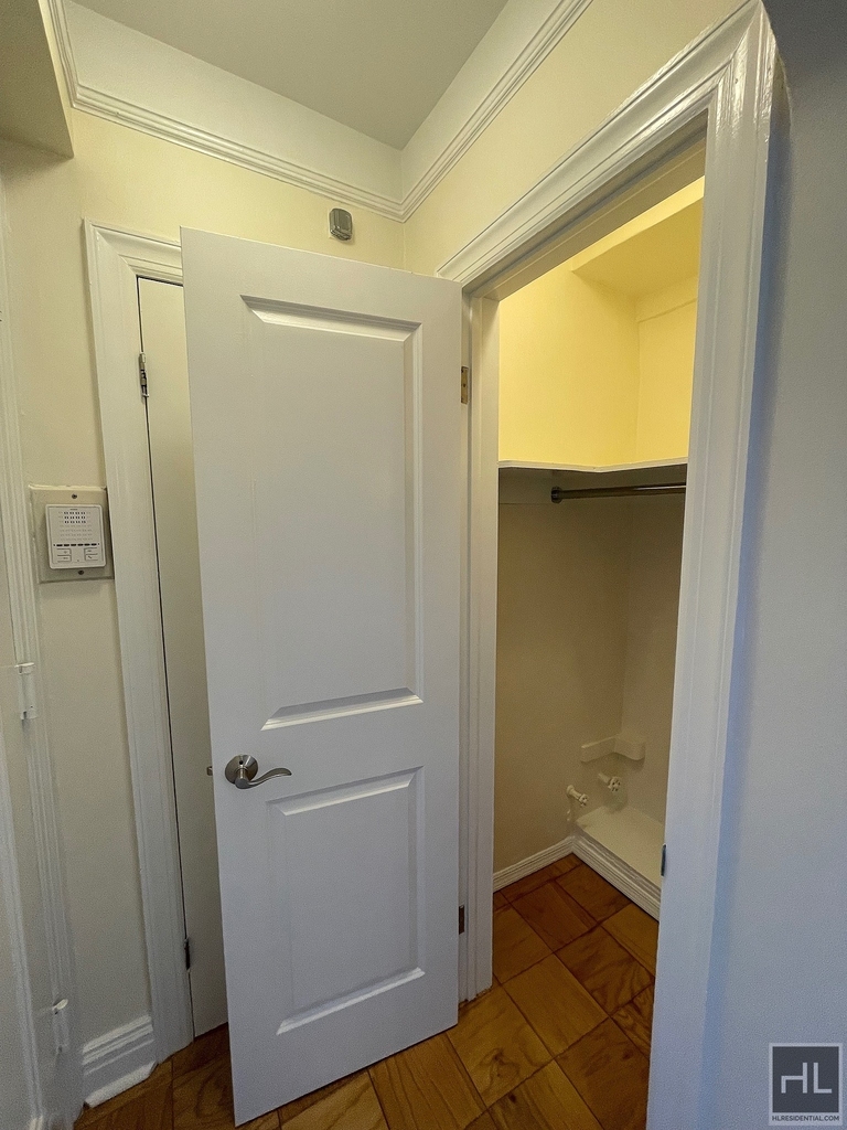 Christopher Street - Photo 8