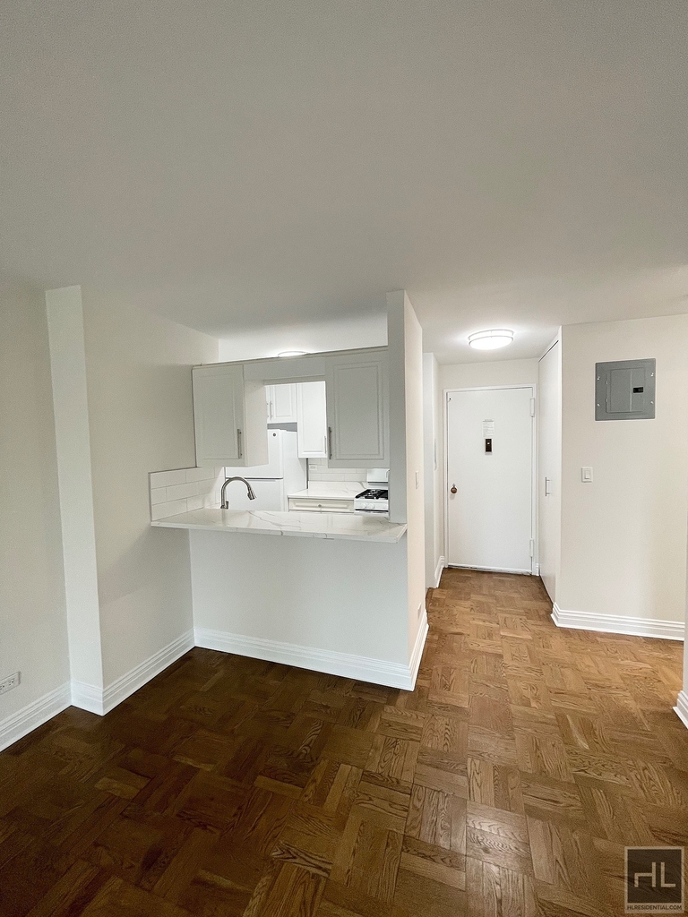 East 71st Street - Photo 1