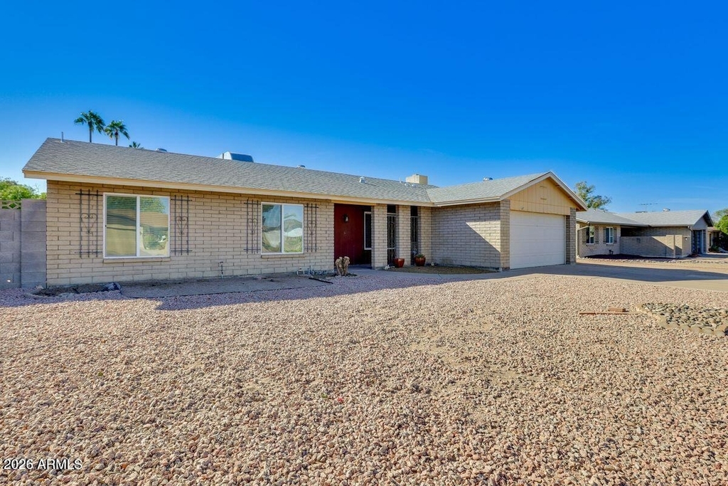 4933 W Larkspur Drive - Photo 1