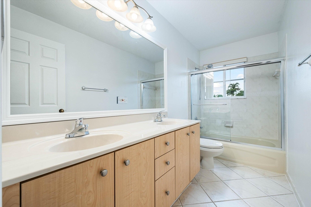 890 Hawthorn Terrace - Photo 42