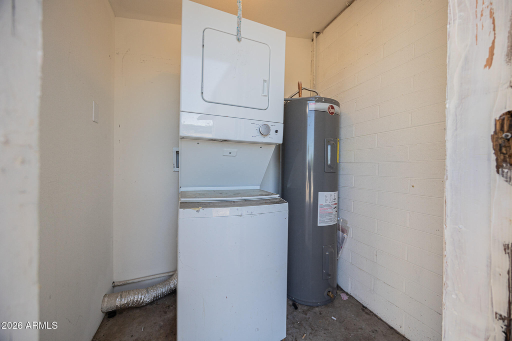 338 E Vogel Avenue - Photo 13