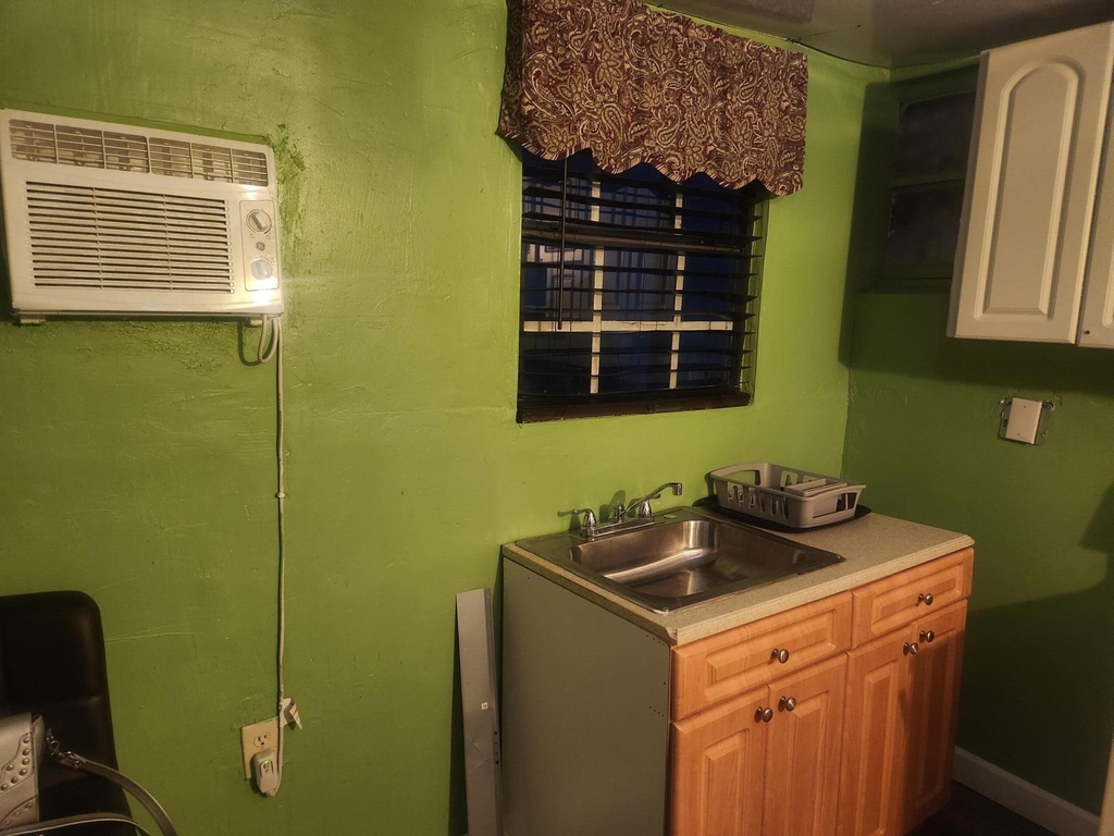 2643 Bahama Drive - Photo 3