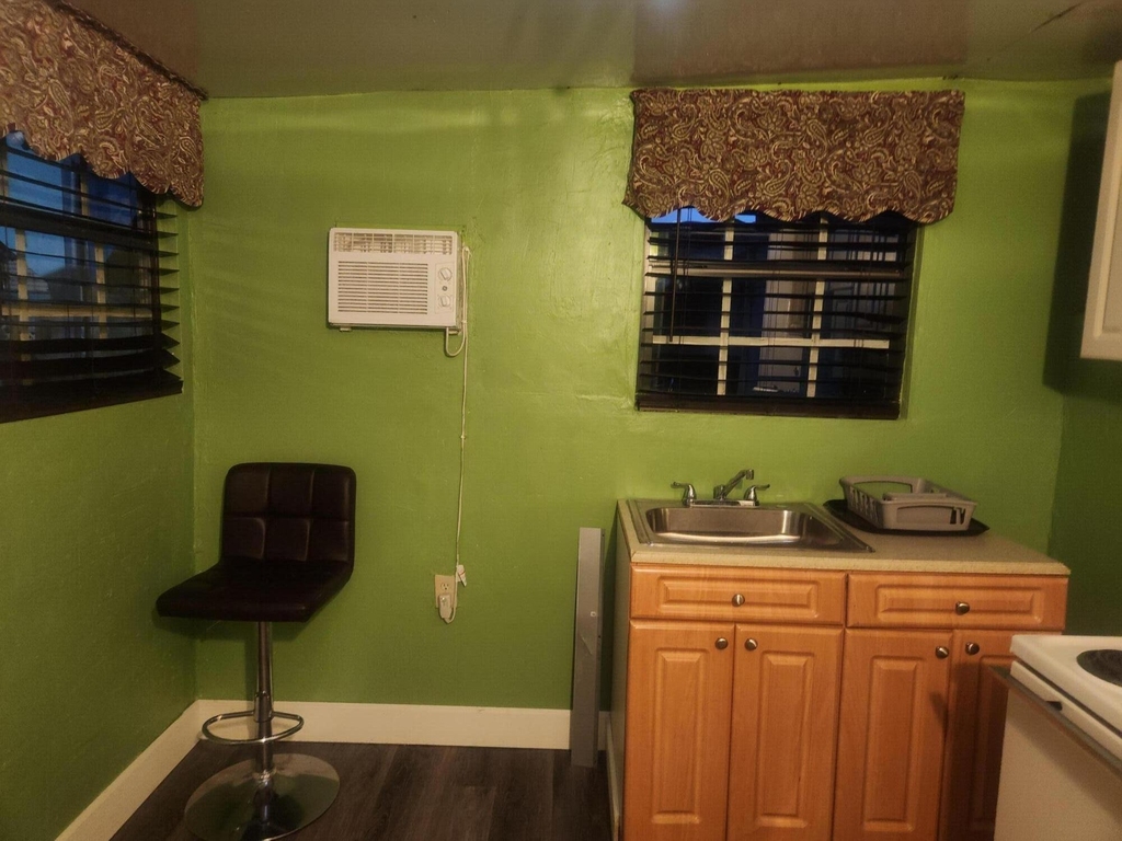 2643 Bahama Drive - Photo 2