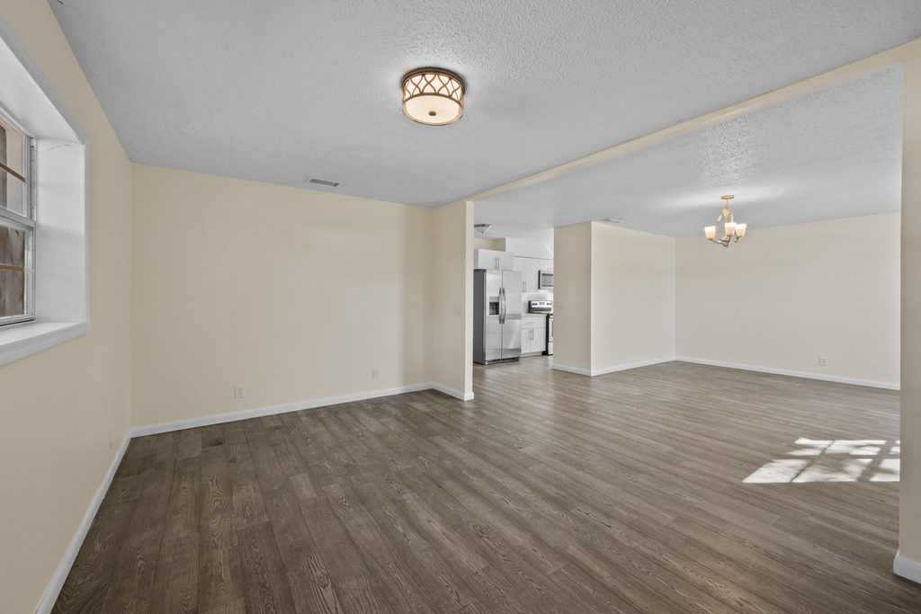 1095 Chickasaw Street - Photo 10