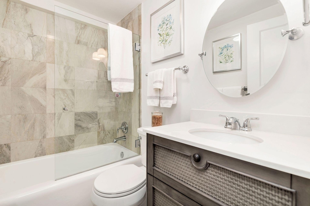 401 Peruvian Avenue - Photo 10