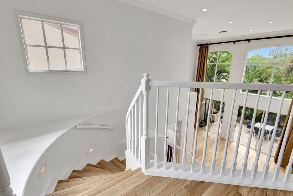2526 Nw 52nd Street - Photo 17